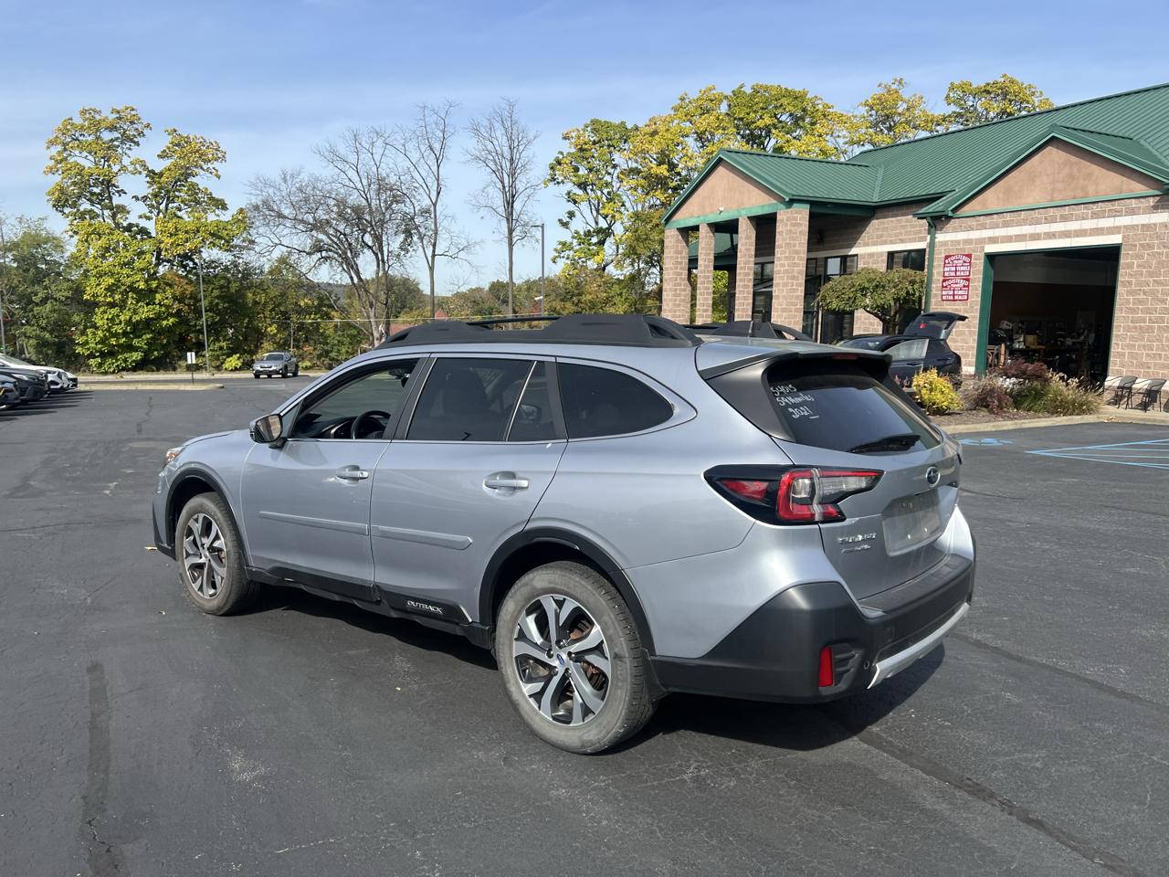 Subaru Outback Limited CVT 2021