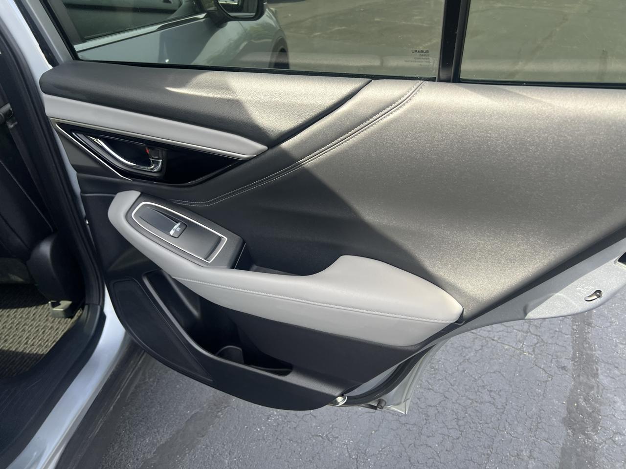 Subaru Outback Limited CVT 2021