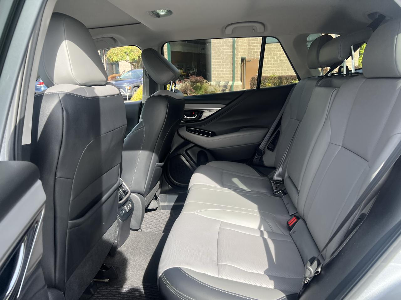 Subaru Outback Limited CVT 2021