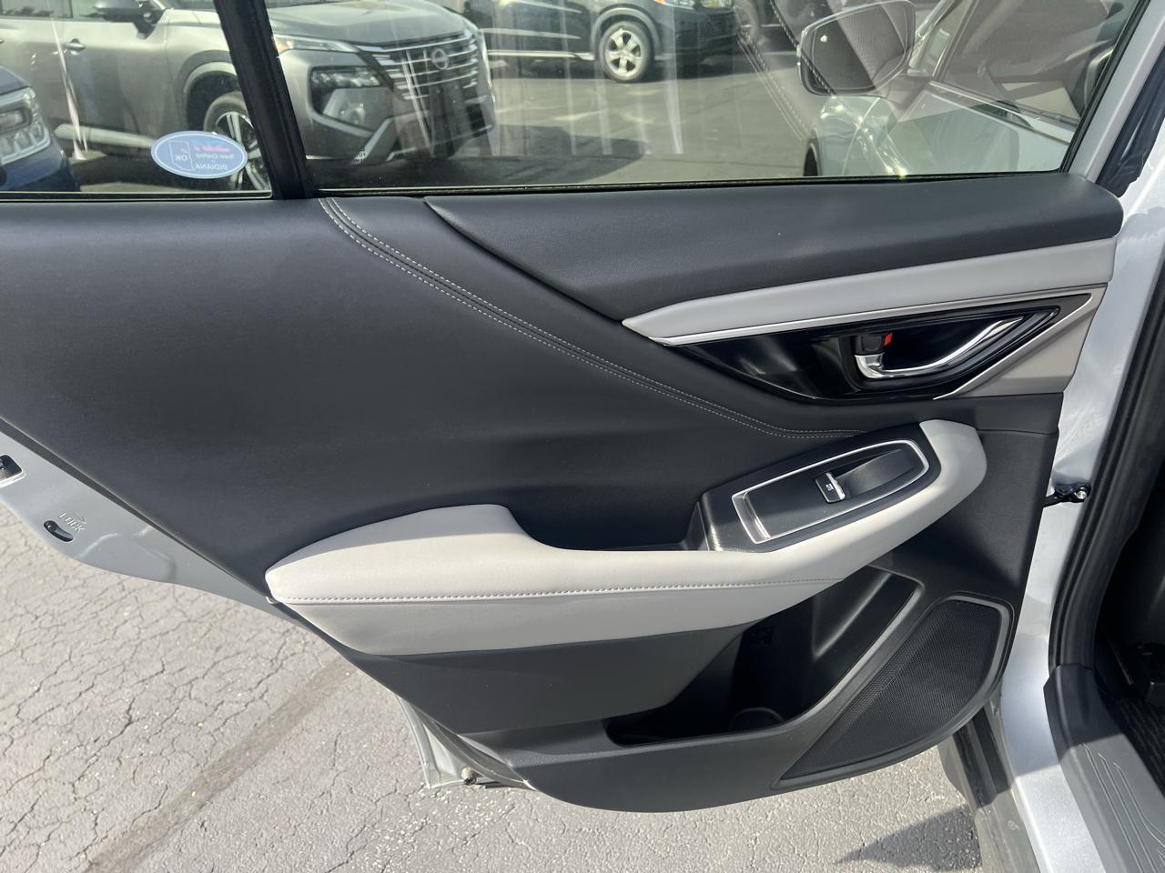 Subaru Outback Limited CVT 2021