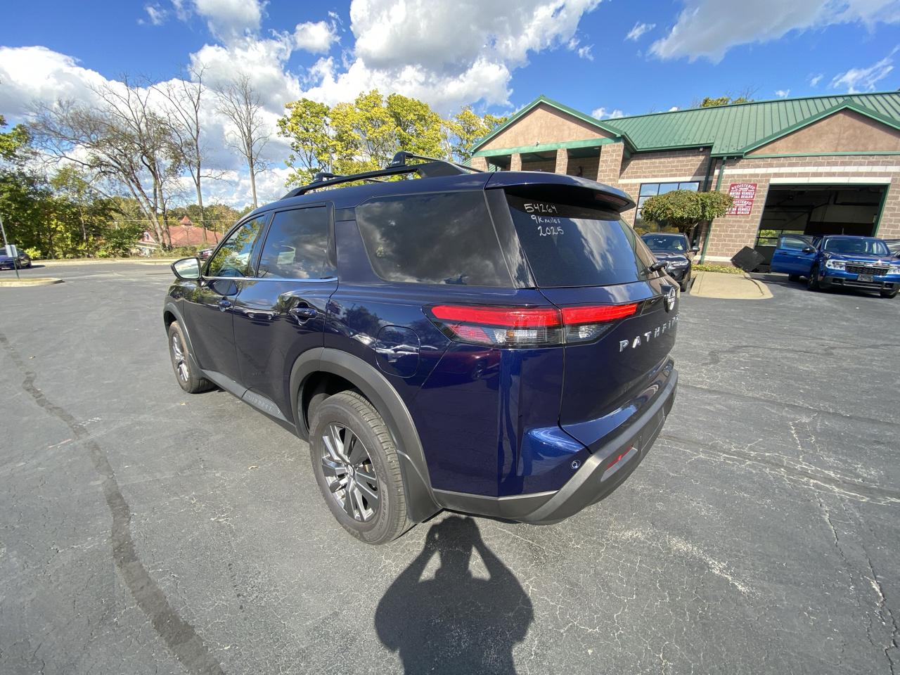 Nissan Pathfinder SV 4WD 2025