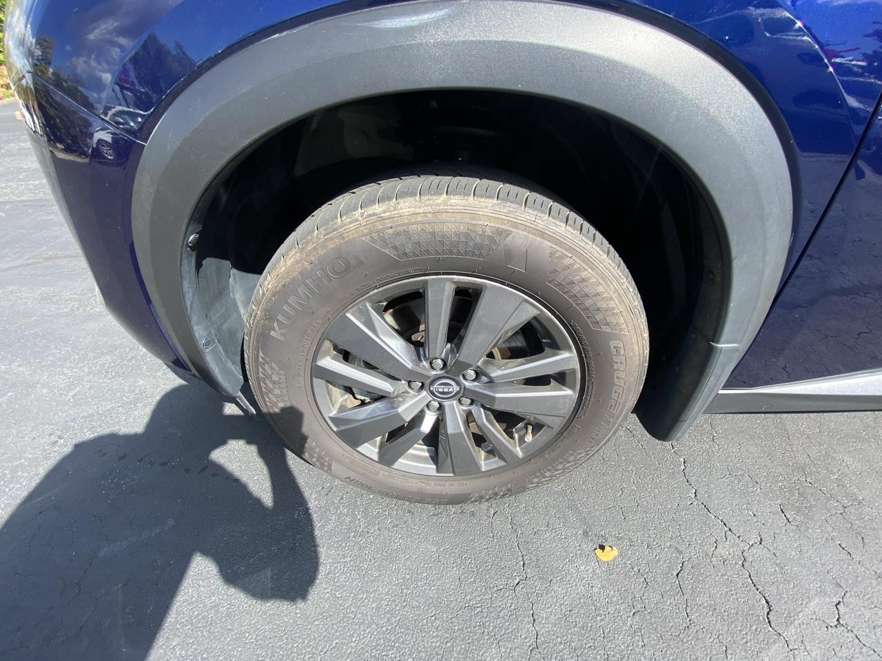 Nissan Pathfinder SV 4WD 2025