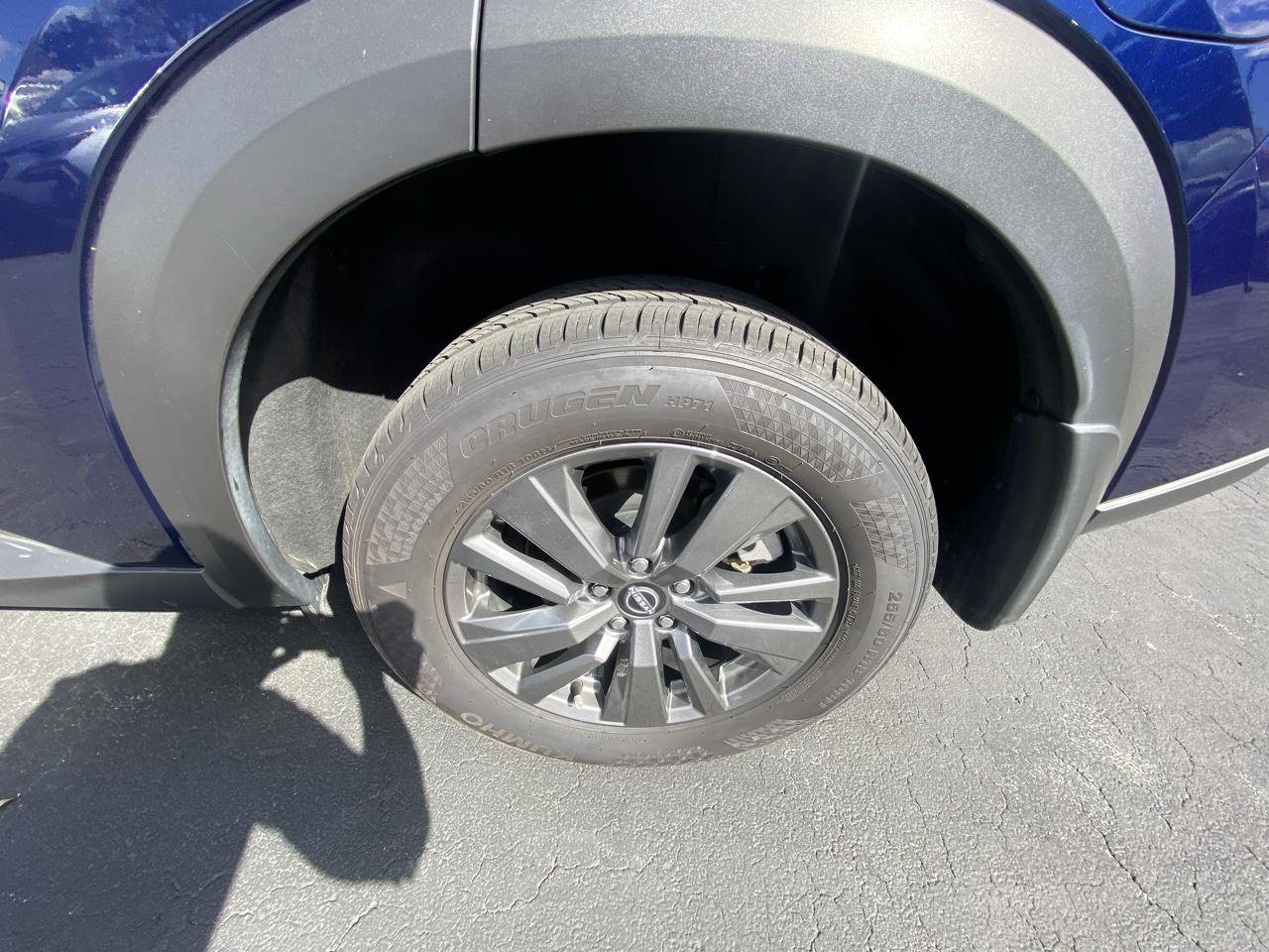 Nissan Pathfinder SV 4WD 2025