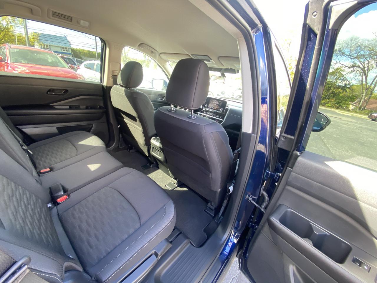 Nissan Pathfinder SV 4WD 2025