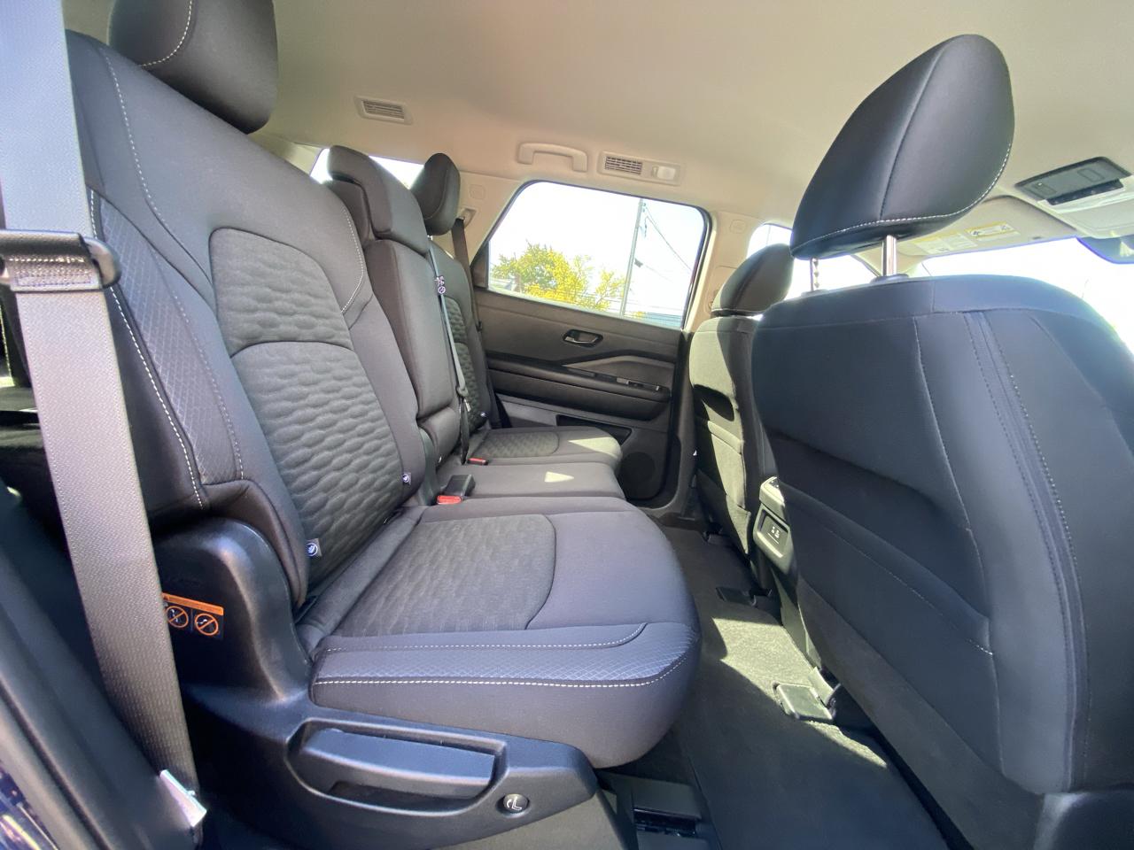 Nissan Pathfinder SV 4WD 2025
