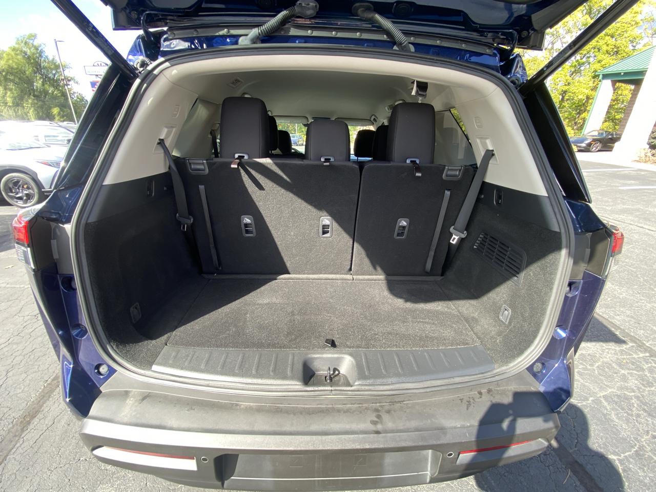 Nissan Pathfinder SV 4WD 2025