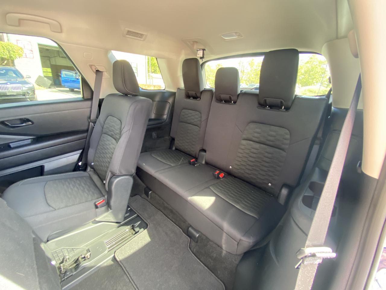 Nissan Pathfinder SV 4WD 2025