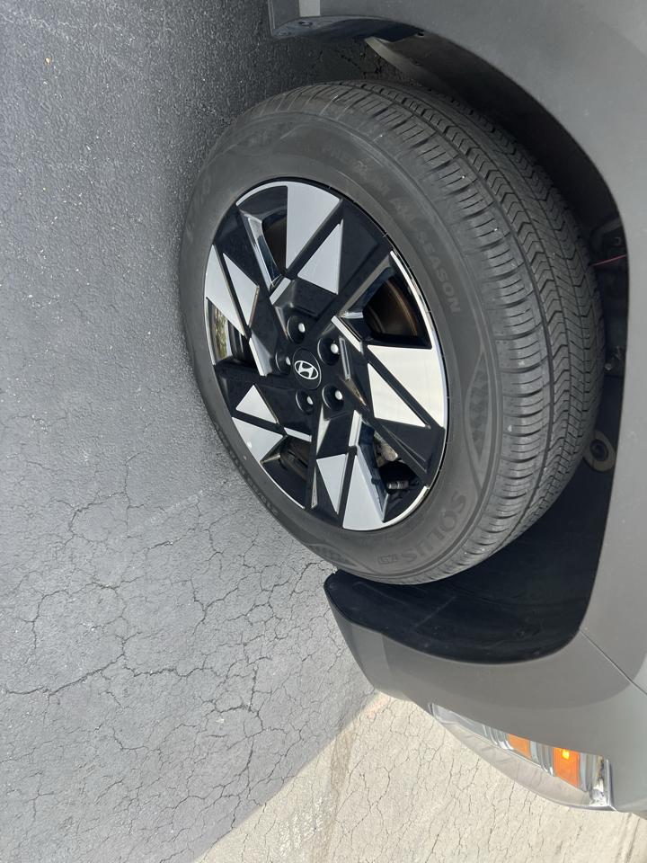 Hyundai Kona SEL AWD 2025