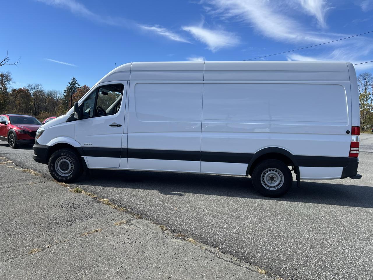 Mercedes-Benz Sprinter Cargo Vans RWD 2500 170" EXT 2016
