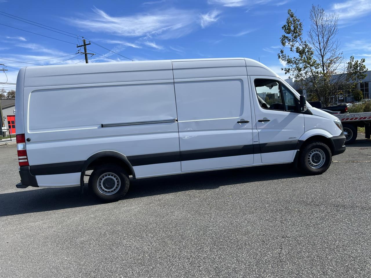 Mercedes-Benz Sprinter Cargo Vans RWD 2500 170" EXT 2016
