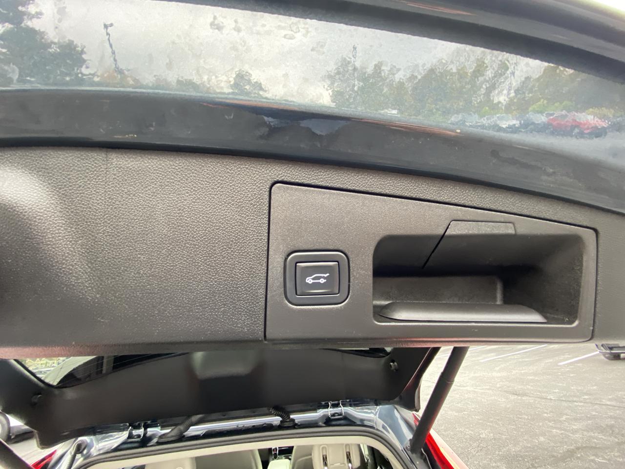Cadillac XT4 AWD 4dr Luxury 2021