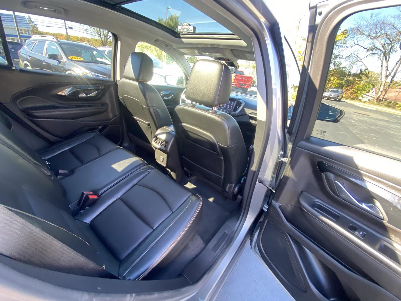 GMC Terrain AWD 4dr AT4 2024