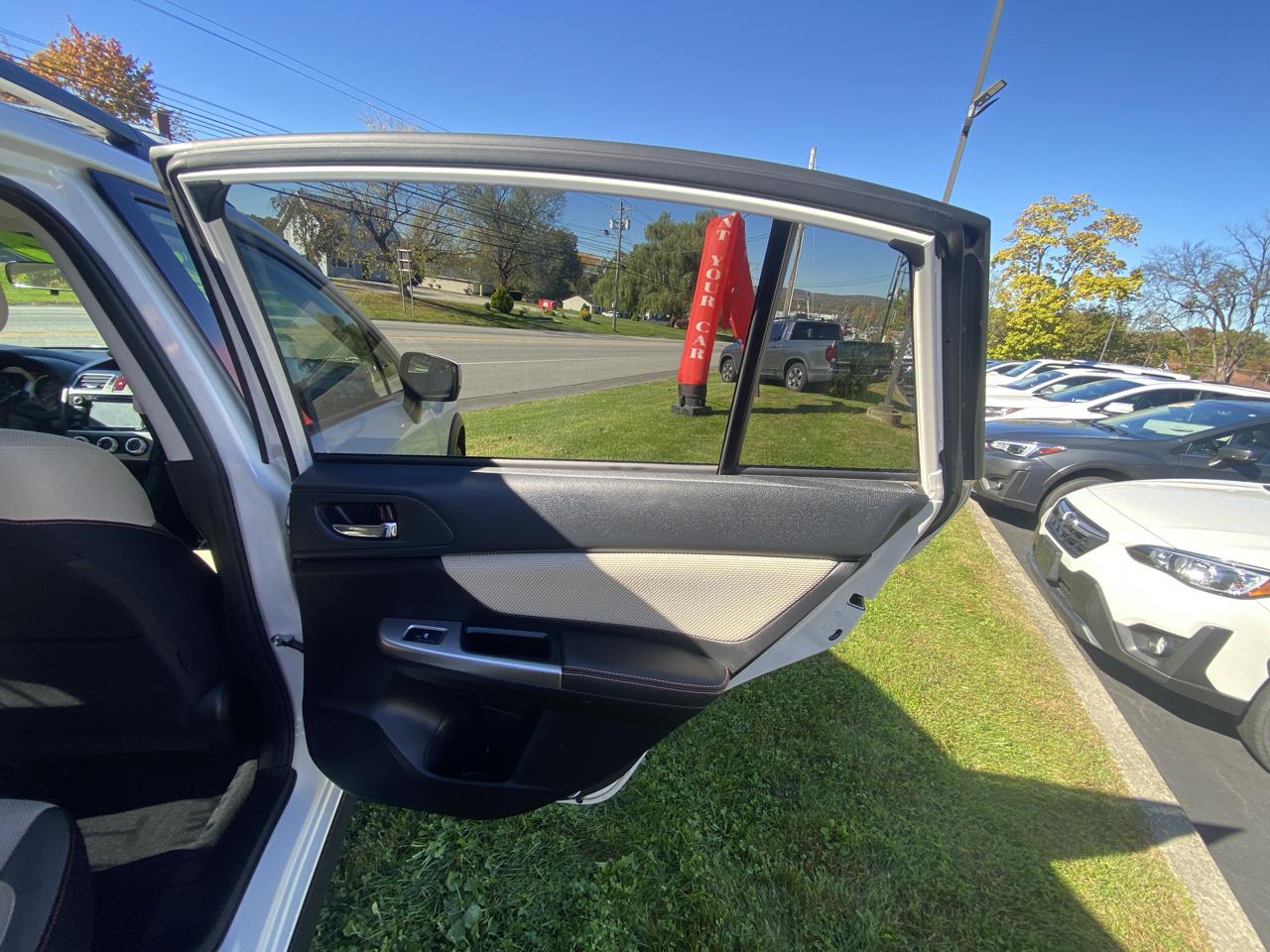 Subaru Crosstrek 5dr CVT 2.0i Premium 2016