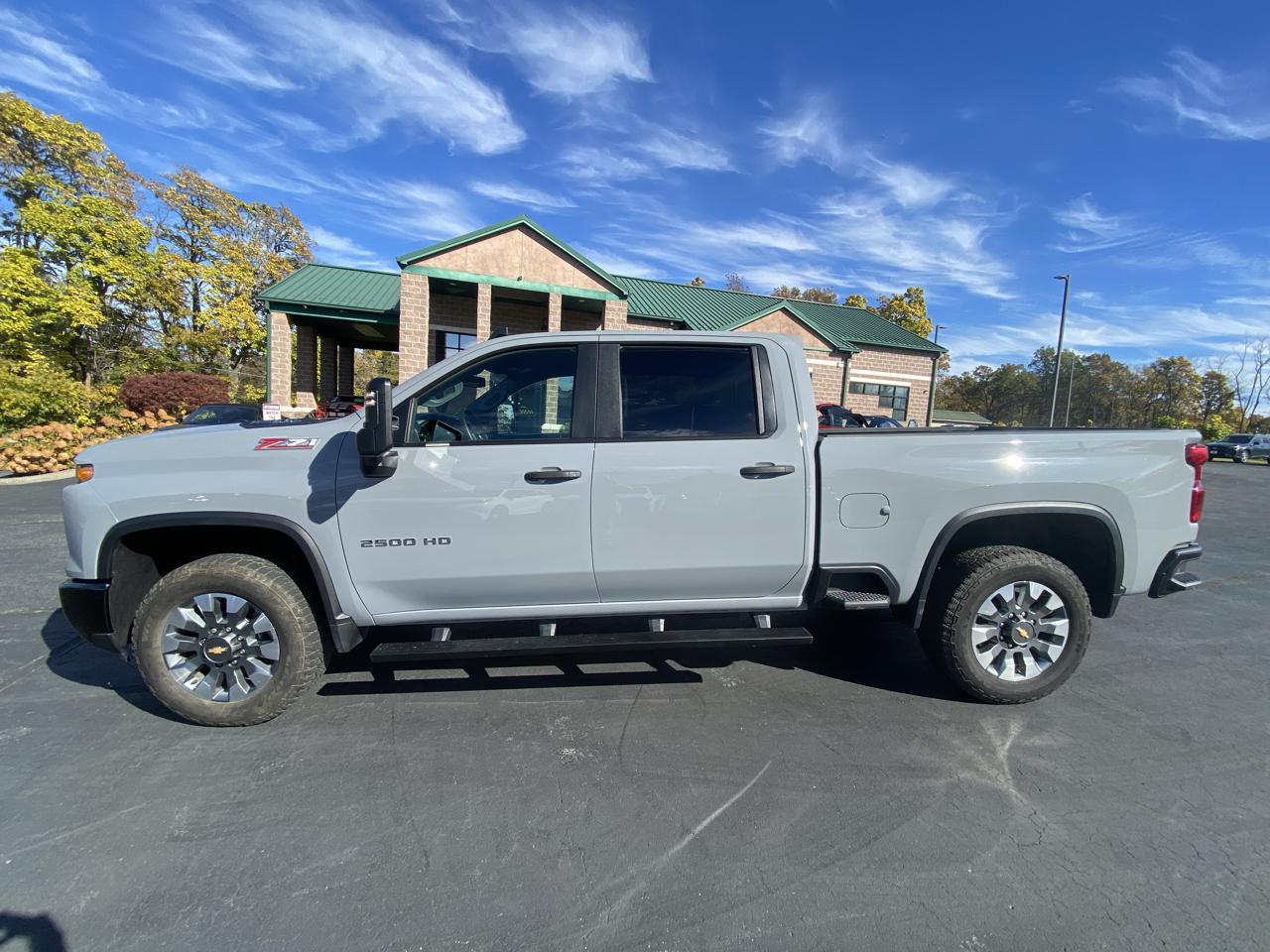 Chevrolet Silverado 2500HD 4WD Crew Cab 159" Custom 2025