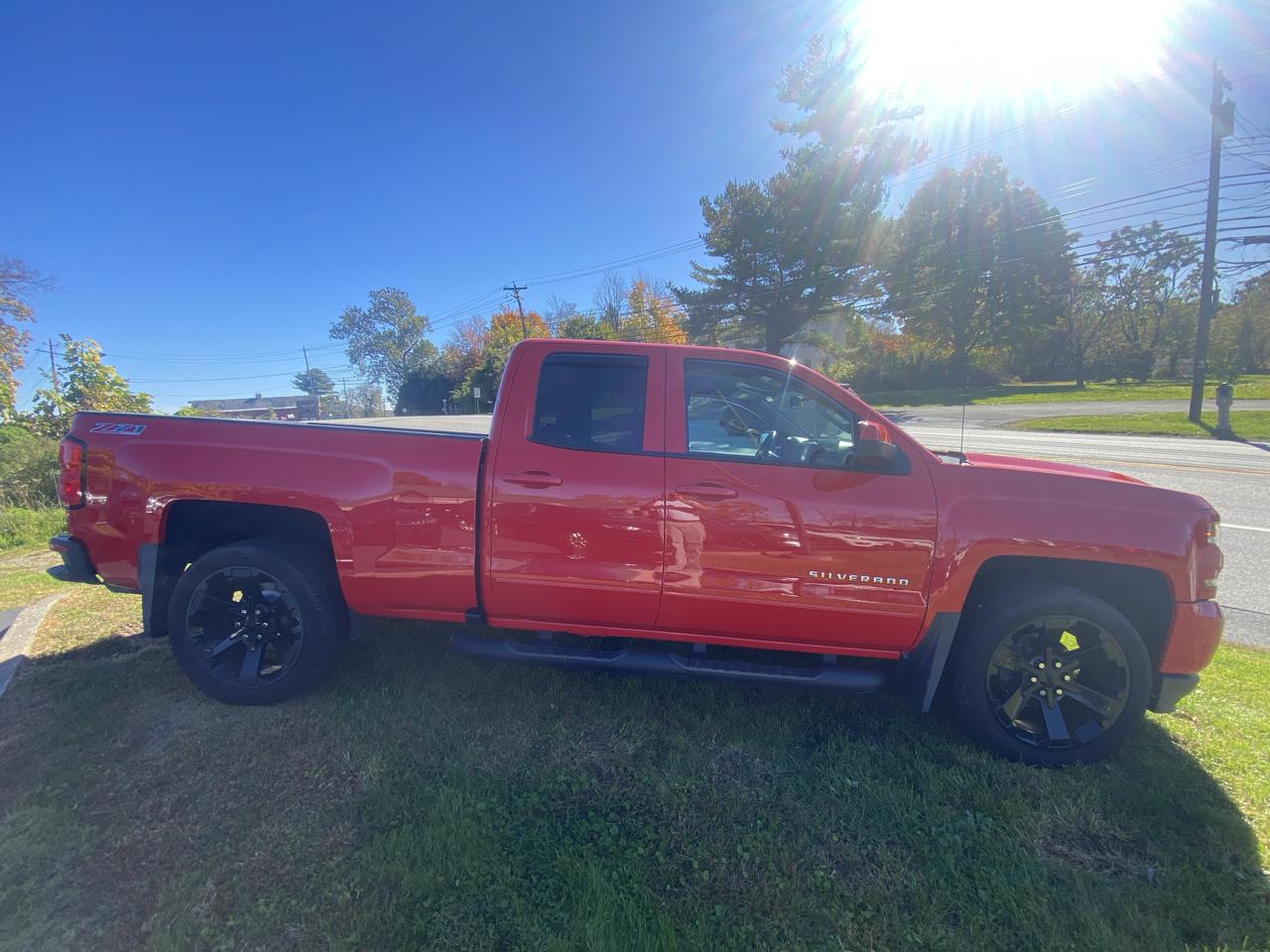 Chevrolet Silverado 1500 4WD Double Cab 143.5" LT w/2LT 2017
