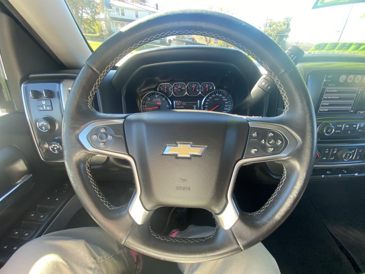 Chevrolet Silverado 1500 4WD Double Cab 143.5" LT w/2LT 2017