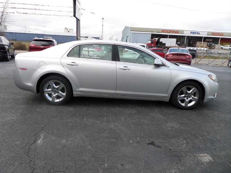 Chevrolet Malibu  2010