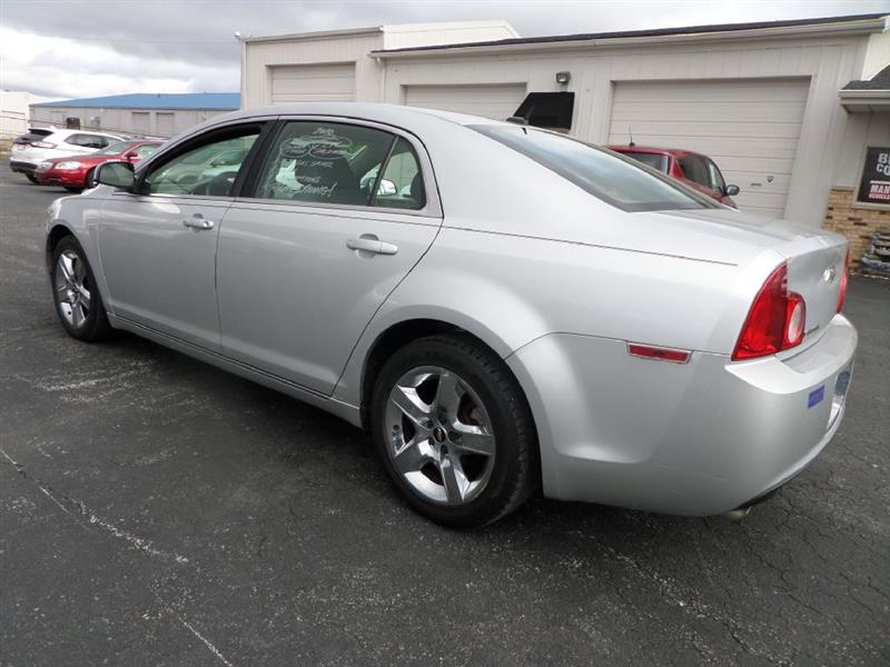Chevrolet Malibu  2010