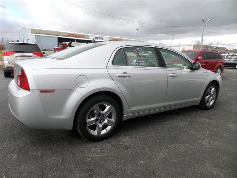 Chevrolet Malibu  2010