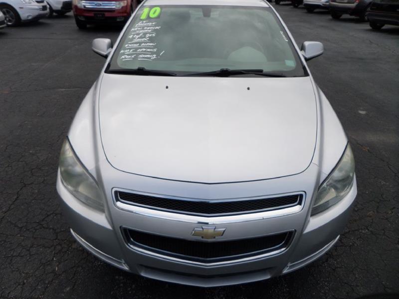 Chevrolet Malibu  2010