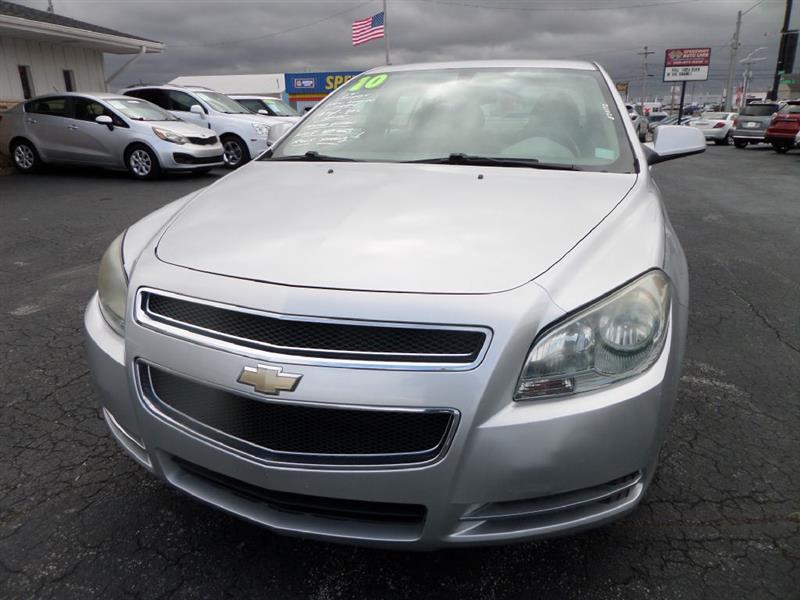Chevrolet Malibu  2010
