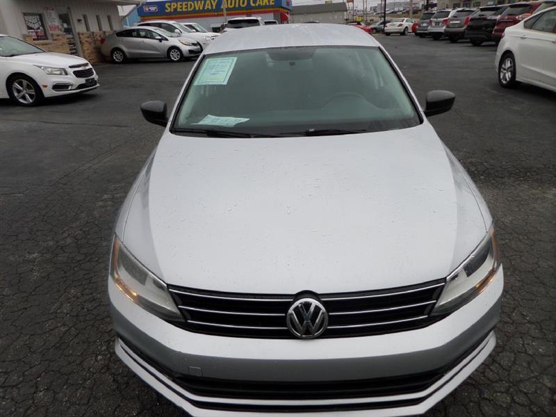 Volkswagen Jetta  2015