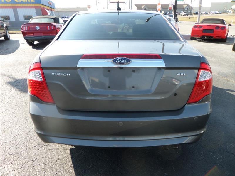 Ford Fusion  2012