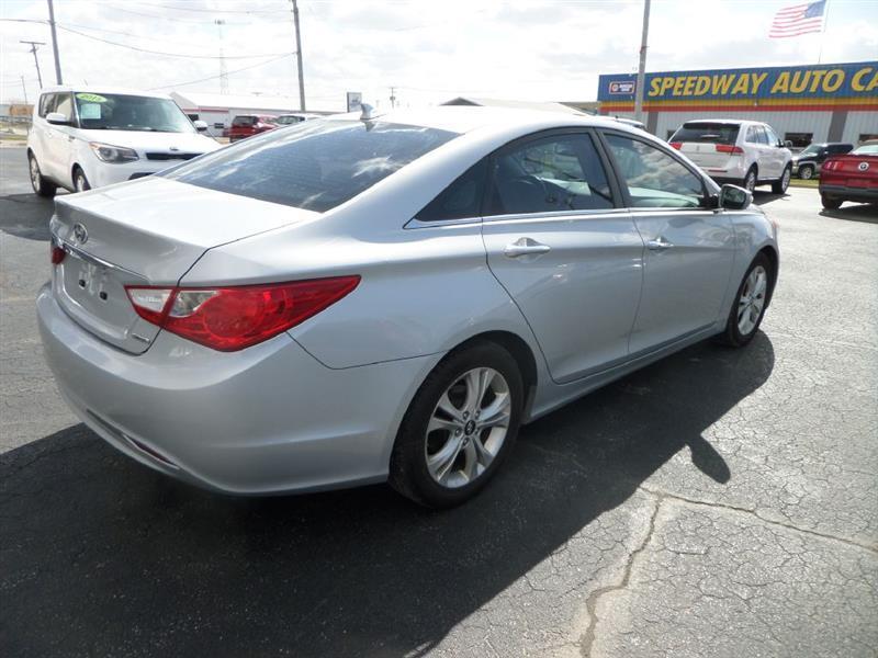 Hyundai Sonata  2011