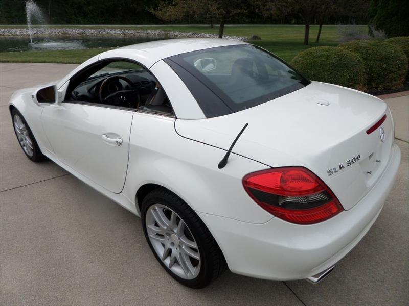 Mercedes-Benz SLK  2009