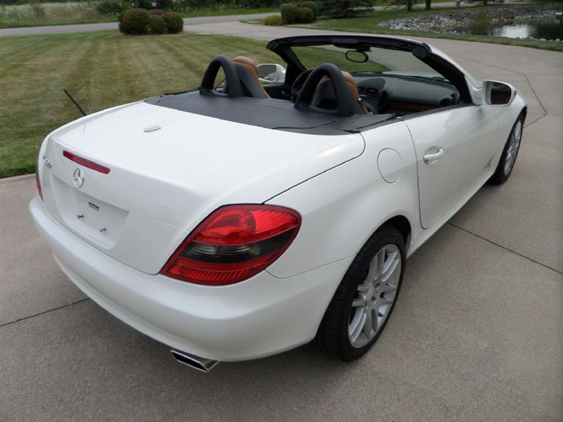 Mercedes-Benz SLK  2009