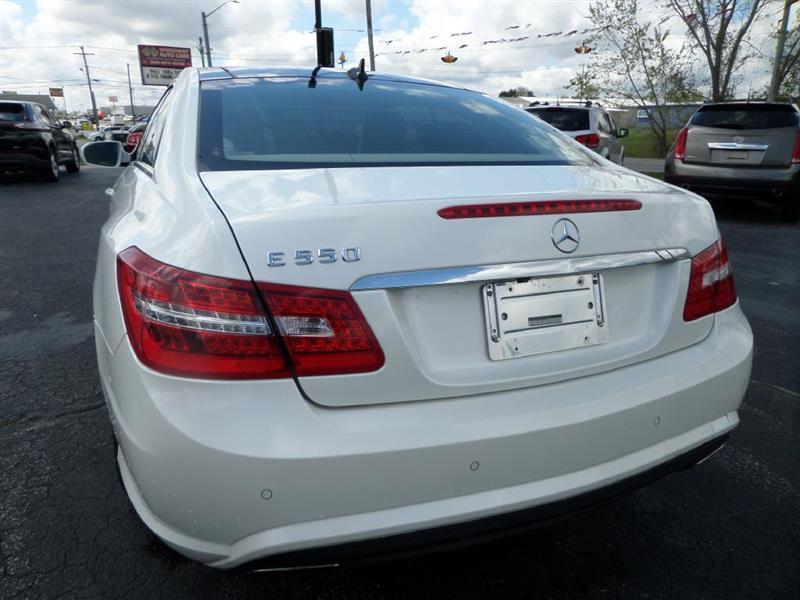 Mercedes-Benz E-Class  2010