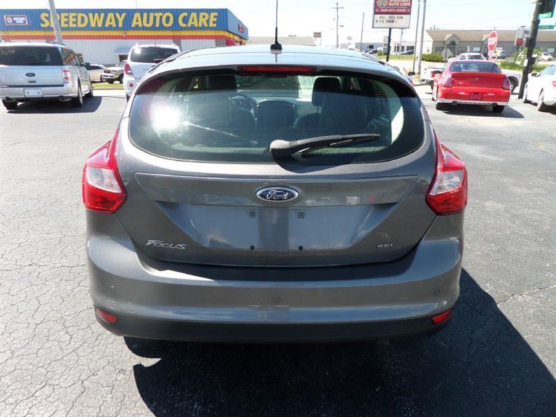Ford Focus  2012