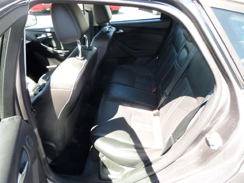 Ford Focus  2012