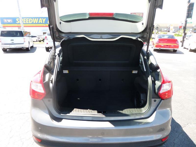 Ford Focus  2012