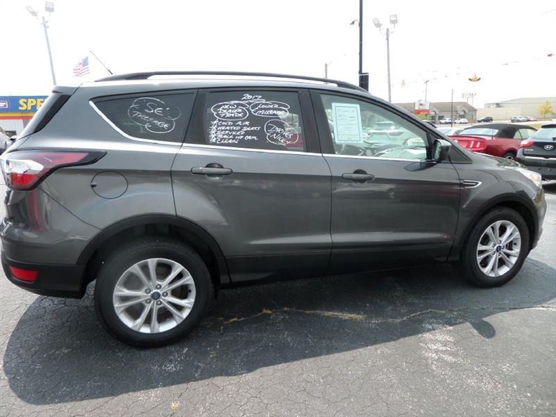 Ford Escape  2017