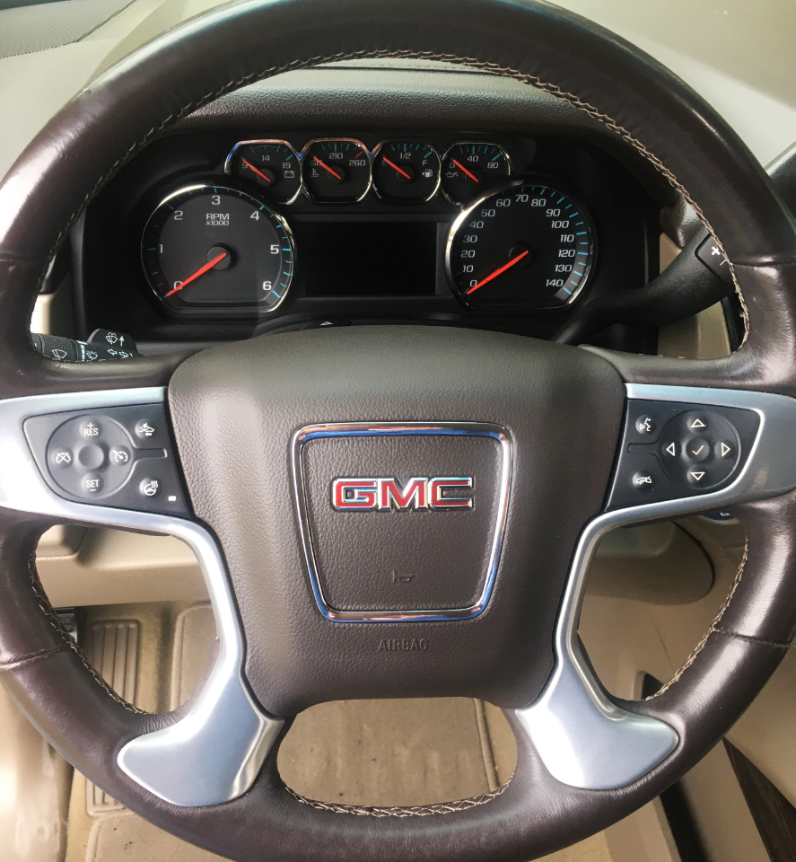 GMC Yukon 4WD 4dr SLT 2017 GMC Yukon 4WD 4dr SLT 2017