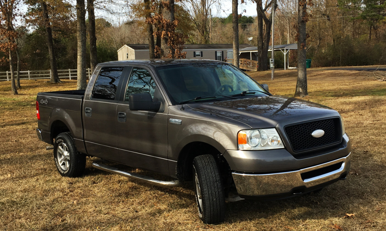 Ford F-150 SuperCrew 139" XLT 4WD 2006