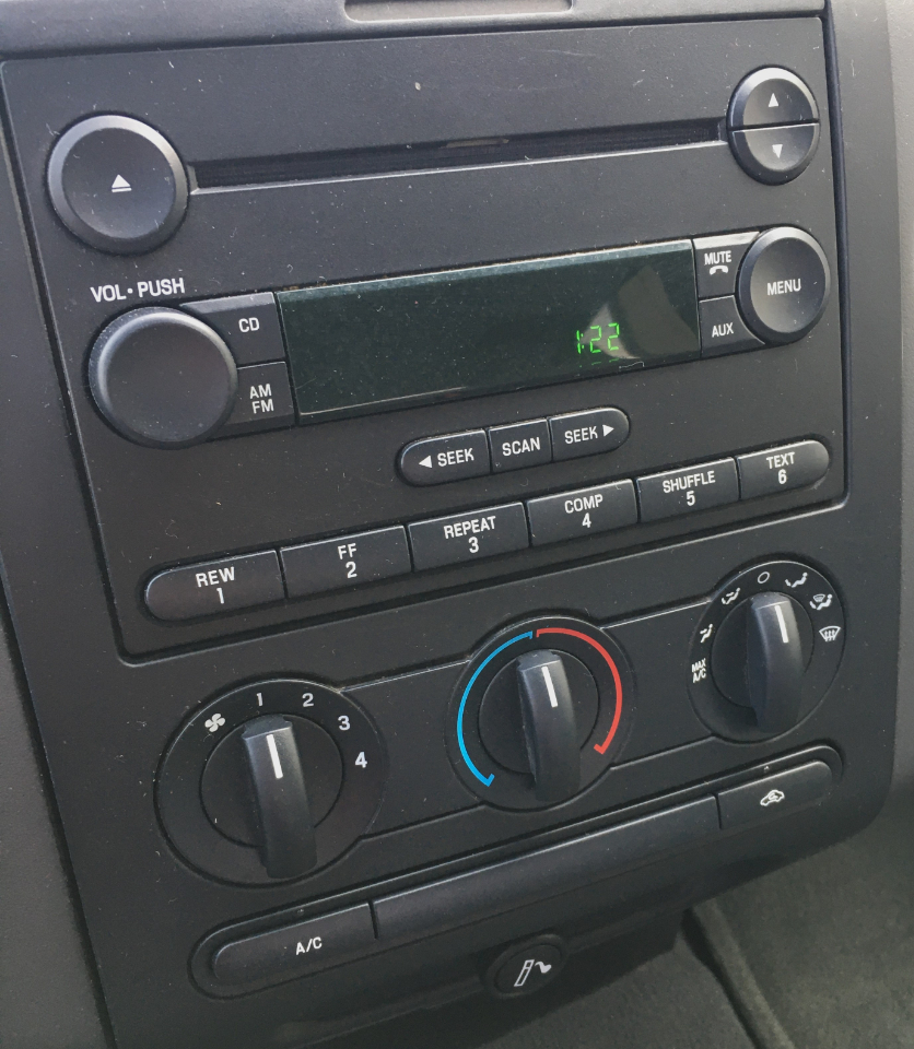 Ford F-150 SuperCrew 139" XLT 4WD 2006