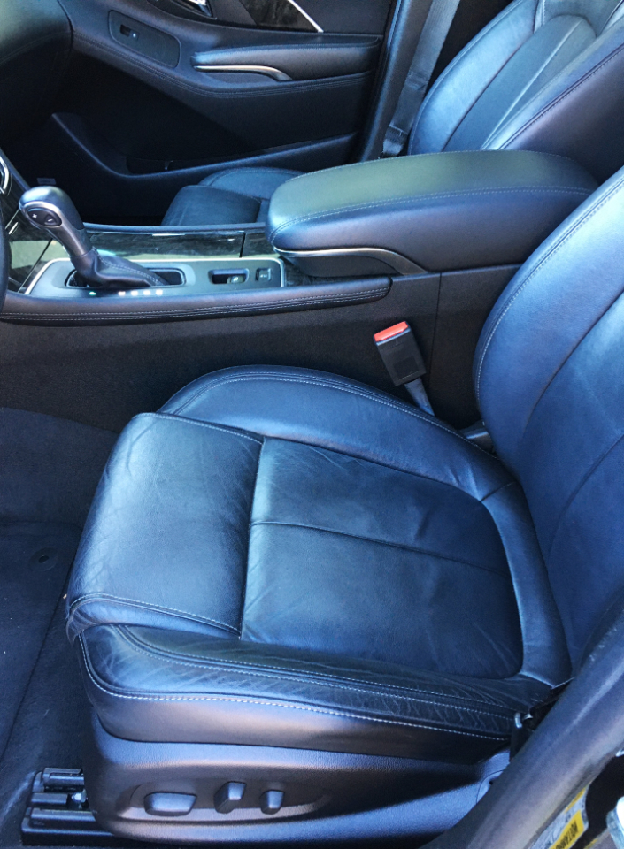 Buick LaCrosse 4dr Sdn Leather FWD 2015