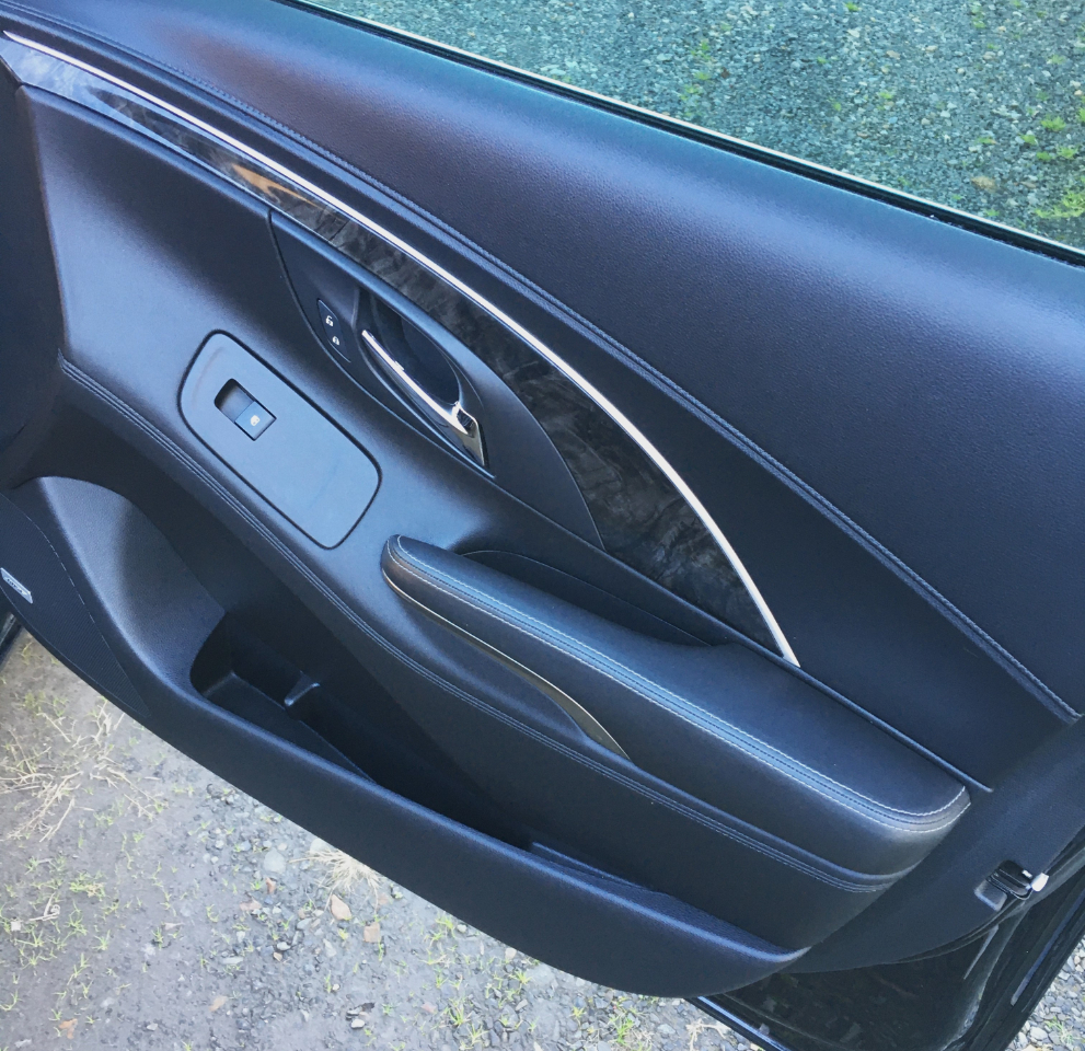 Buick LaCrosse 4dr Sdn Leather FWD 2015