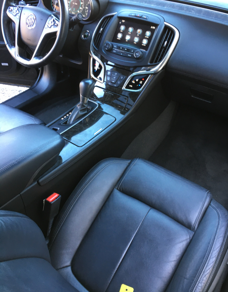 Buick LaCrosse 4dr Sdn Leather FWD 2015