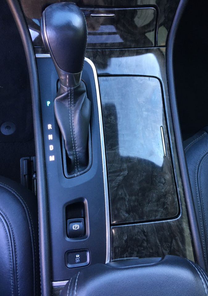 Buick LaCrosse 4dr Sdn Leather FWD 2015