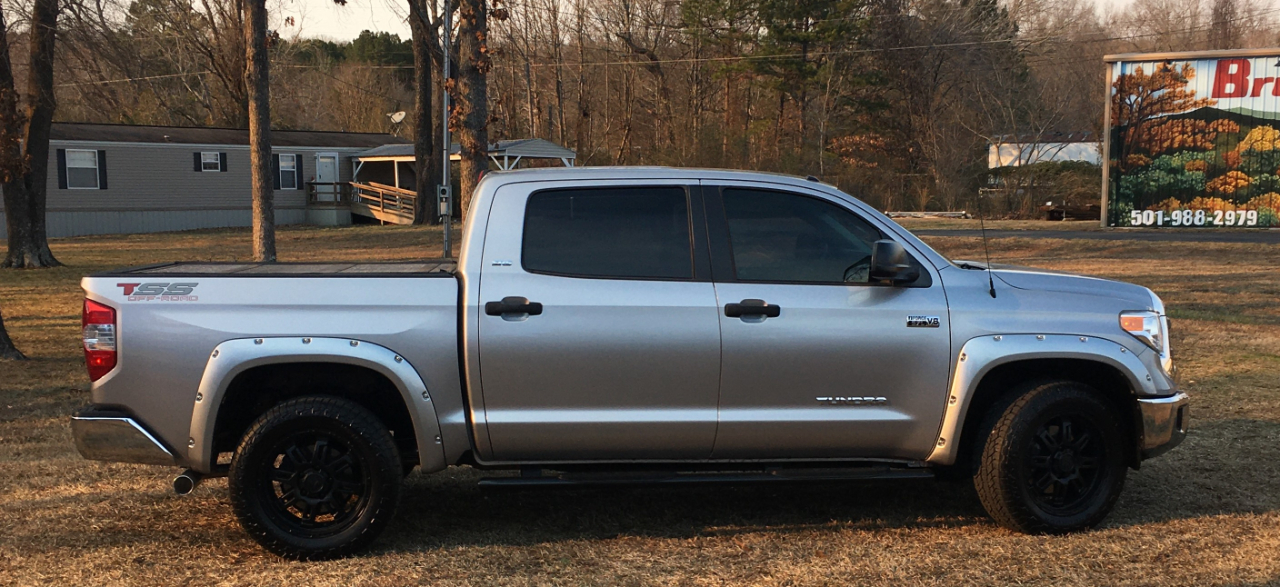 Toyota Tundra 4WD Truck CrewMax 5.7L FFV V8 6-Spd AT TRD Pro (Natl) 2015