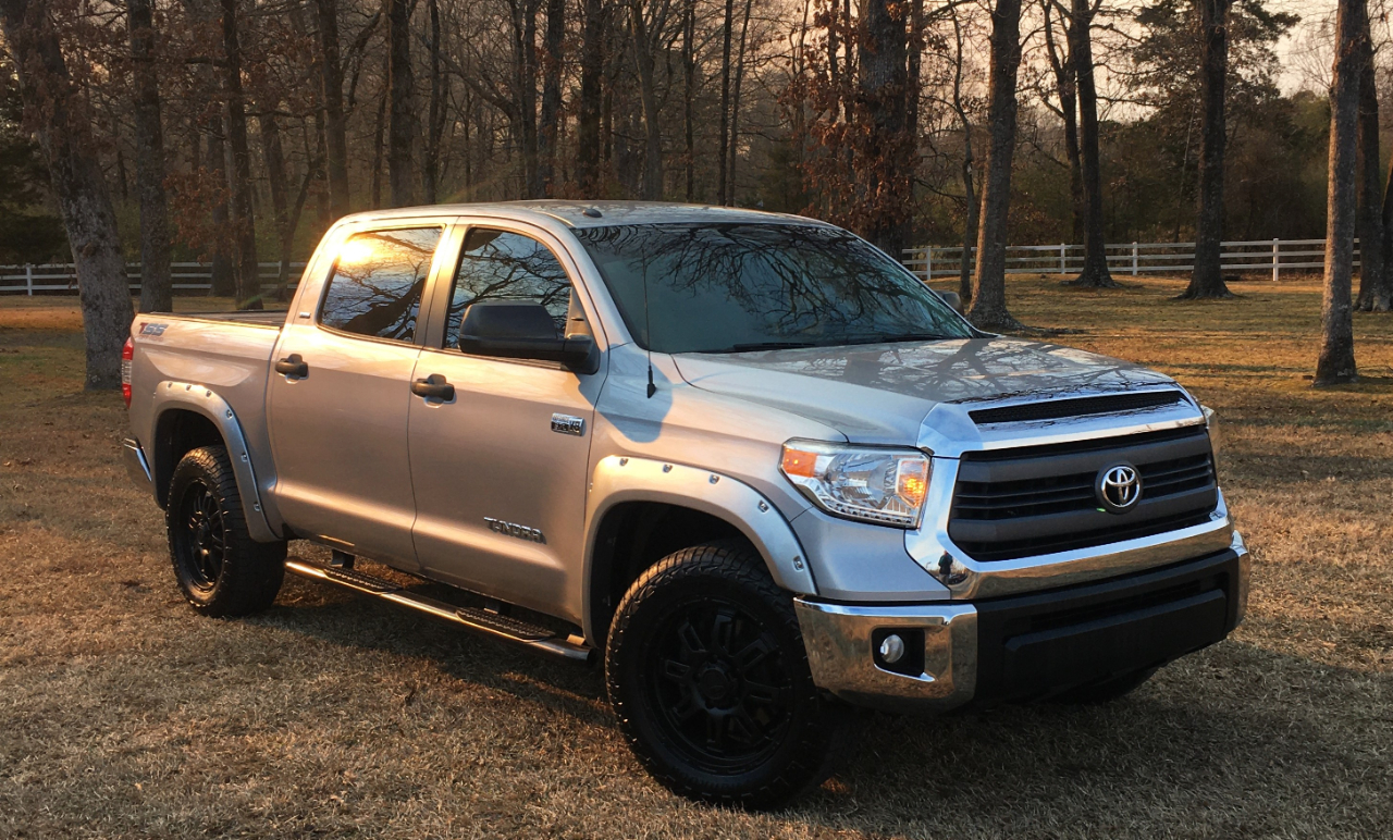 Toyota Tundra 4WD Truck CrewMax 5.7L FFV V8 6-Spd AT TRD Pro (Natl) 2015