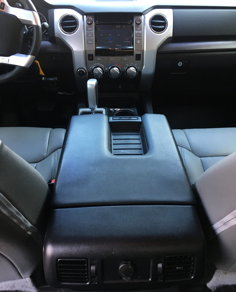 Toyota Tundra 4WD Truck CrewMax 5.7L FFV V8 6-Spd AT TRD Pro (Natl) 2015