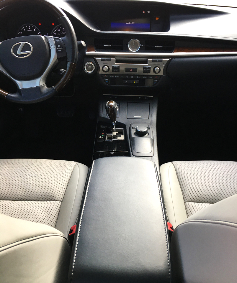 Lexus ES 350 4dr Sdn 2015