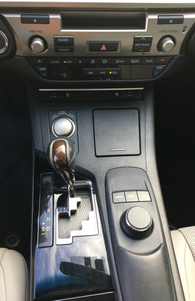 Lexus ES 350 4dr Sdn 2015