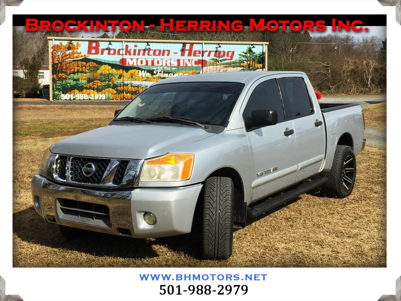 Nissan Titan 2WD Crew Cab SWB SV 2011