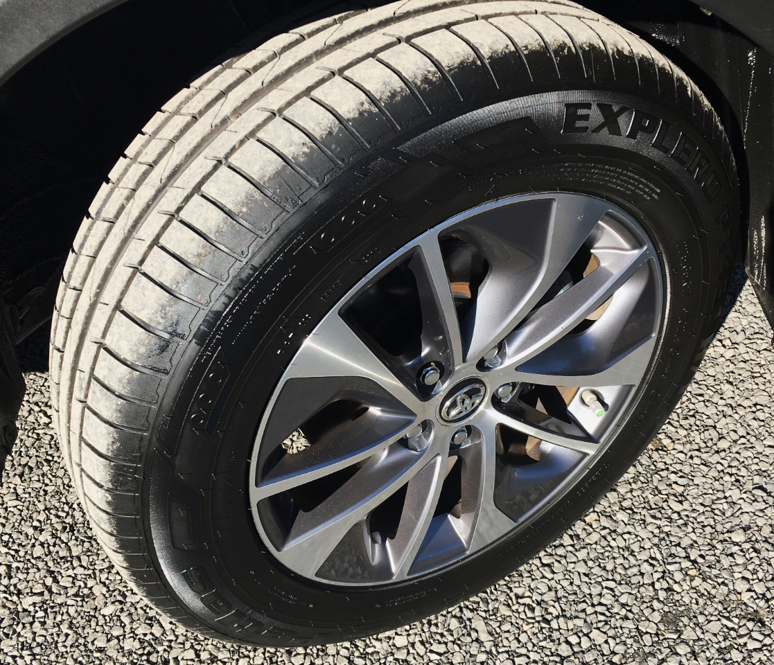 Toyota RAV4 Hybrid AWD 4dr XLE (Natl) 2016