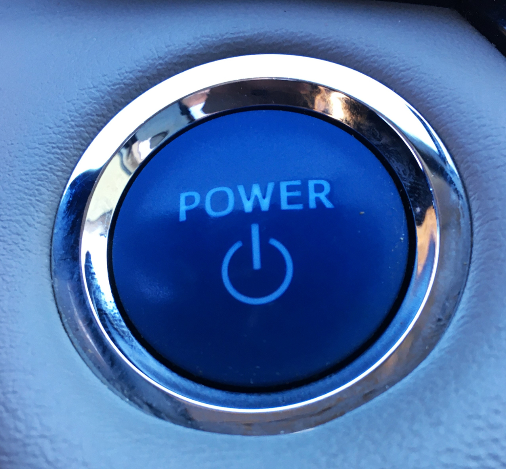 Toyota RAV4 Hybrid AWD 4dr XLE (Natl) 2016